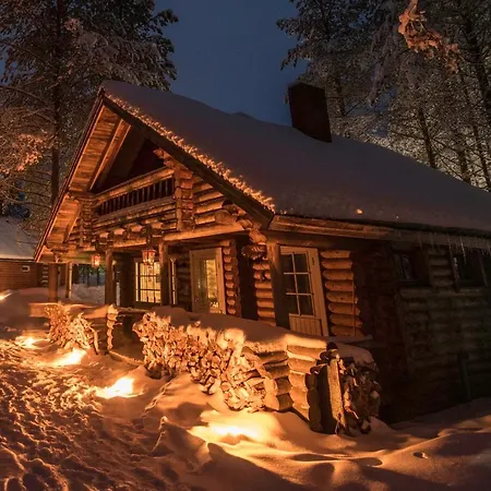Lampiranta Log Chalet Hossa