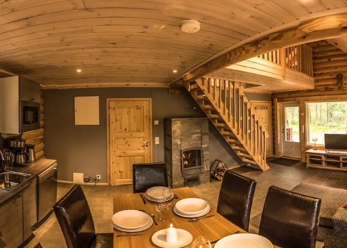 Lampiranta Log Chalet *